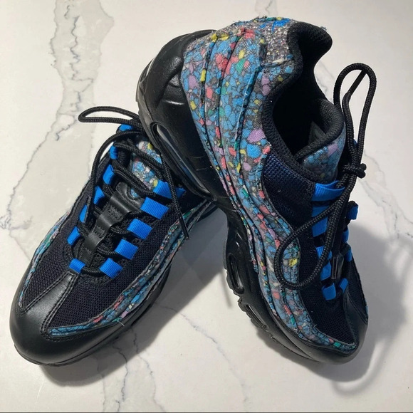 NIKE  Sz 8.5 Air Max 95 Sneakers NWOT - Picture 1 of 13